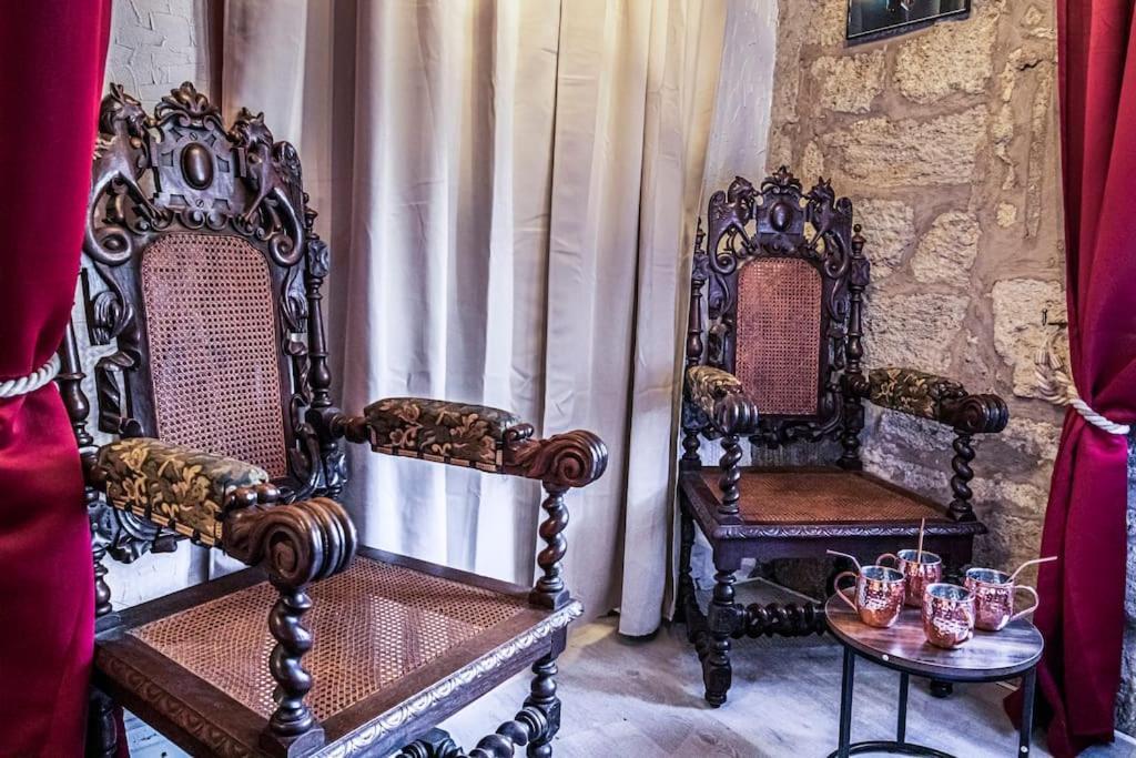 Le Moliere - Enigme Et Sauna Apartment Pezenas Ngoại thất bức ảnh